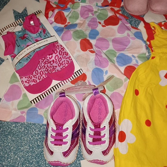 30+ Pieces Baby Girls Clothing Sizes 6-9 Months Some NWT Some used - Picture 2 of 16